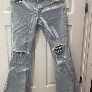 Low rise jeans